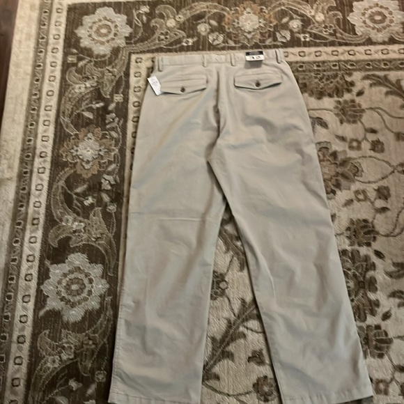 Brand new gap khakis - Picture 2 of 7